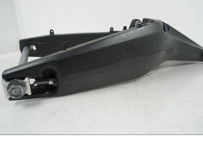 Extrabild1 på Sving från en Honda CB 650 F Hornet -2017 motorcykel.