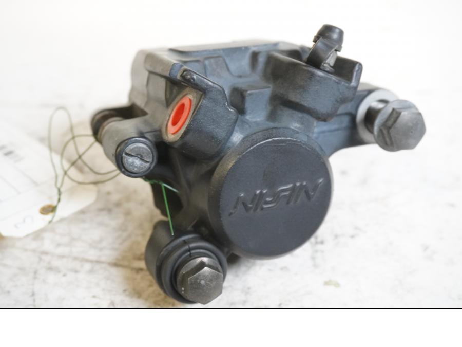 Framsidan på Bromsok från en Honda CB 750 SF -1999 motorcykel.