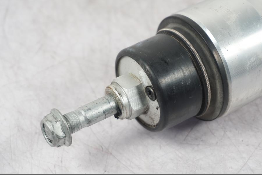 Vänster sida på Gaffelben från en BMW R 1200 GS -2005 motorcykel.