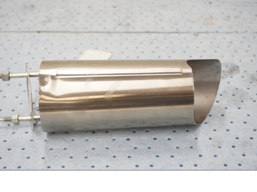 Höger sida på Gaffeldekorrör från en Yamaha XV 1900 -2007 motorcykel.