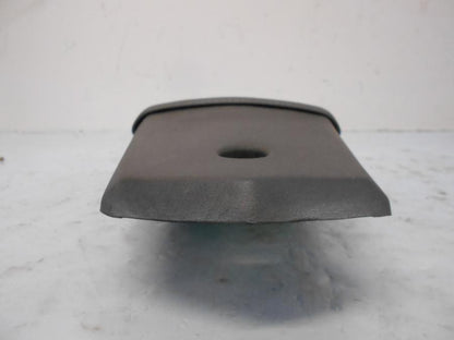 Snett uppifrån på Sadel från en Yamaha YZF-R 125 -2012 motorcykel.