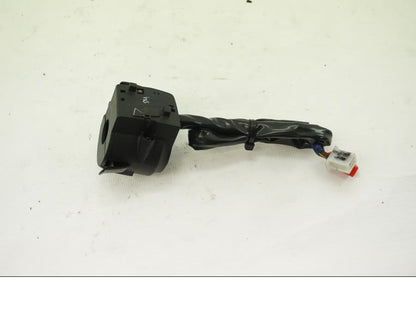 Baksidan på Styrelreglage från en KTM RC 390 -2019 motorcykel.