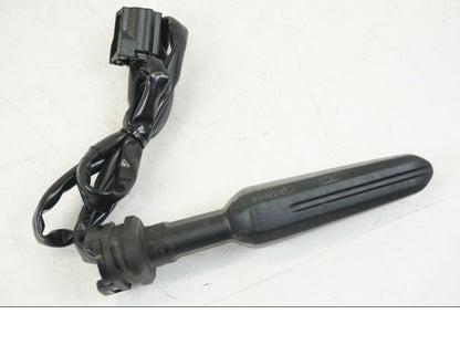 Snett nerifrån på Blinkers LED från en Yamaha MT-09 -2021 motorcykel.