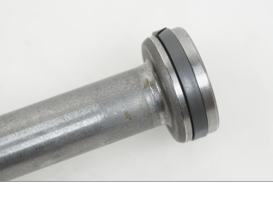 Baksidan på Gaffelben från en H-D Electra Glide Ultra Classic (FLHTCU) -2009 motorcykel.