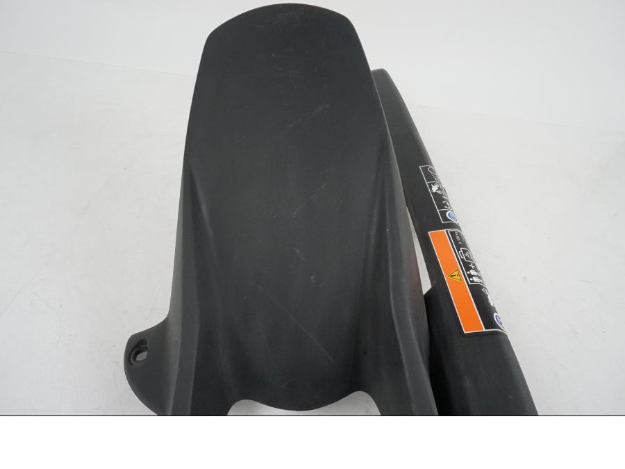 Snett uppifrån på Svingskärm från en Honda CB 650 F Hornet -2017 motorcykel.