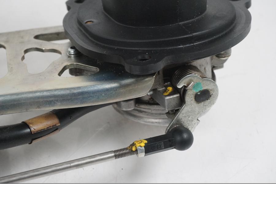 Extrabild2 på Spjällhus från en Ducati 848 -2013 motorcykel.