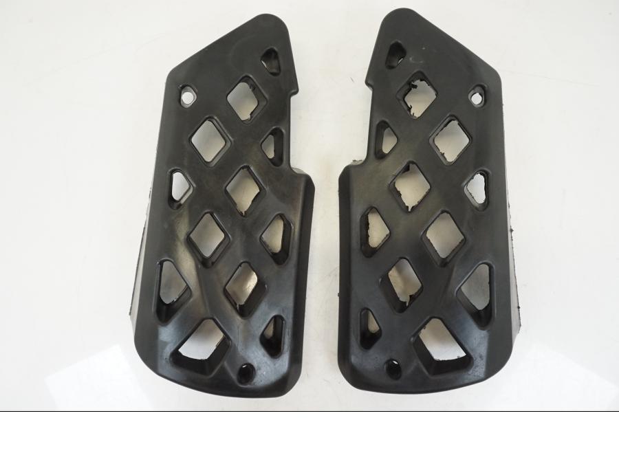 Framsidan på Bensintankskydd från en Yamaha XSR 700 -2016 motorcykel.