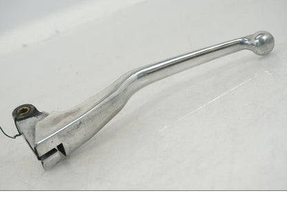 Framsidan på Kopplingsgrepp från en Yamaha XV 1700 -2004 motorcykel.