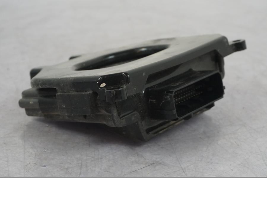 Vänster sida på Control Unit från en KTM 1290 Super Adventure R -2018 motorcykel.