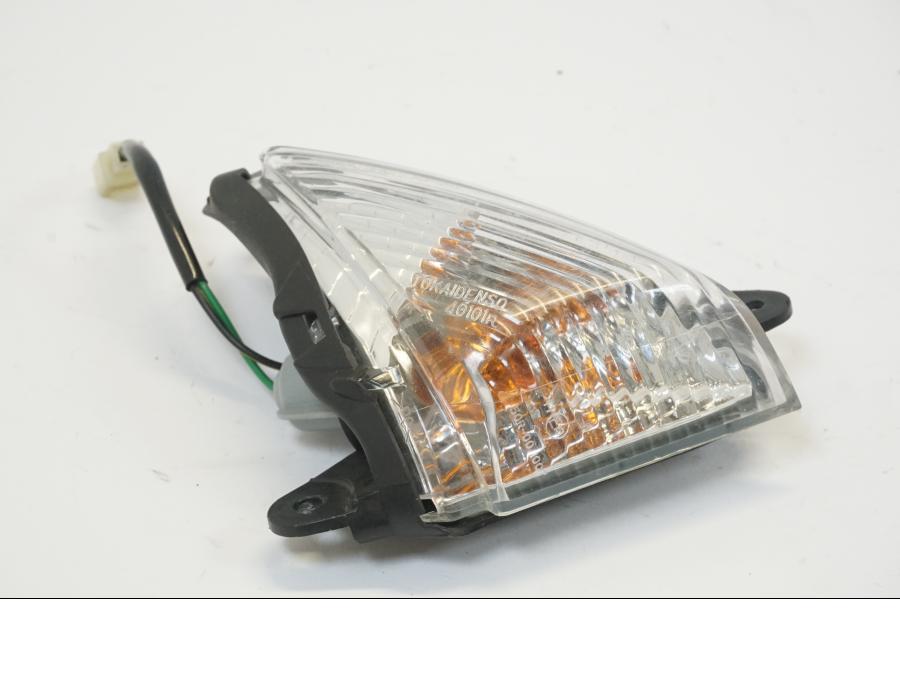 Framsidan på Blinkers från en Kawasaki Z 1000 -2008 motorcykel.