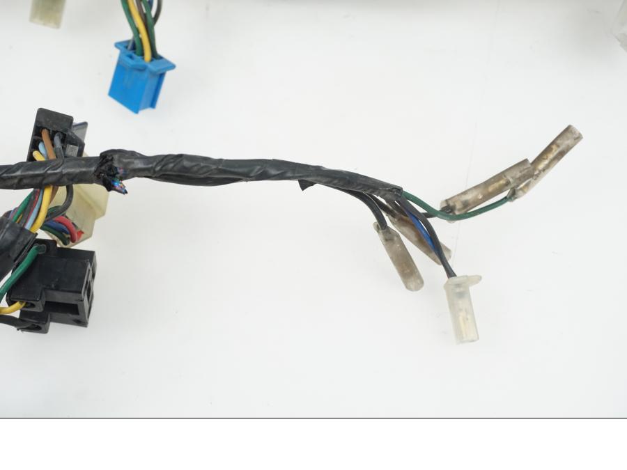 Höger sida på Kabelstam från en Yamaha XJ 900 -1997 motorcykel.