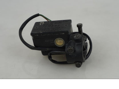 Framsidan på Bromshuvudcylinder från en Yamaha XTZ 660 -1992 motorcykel.