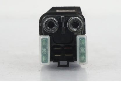 Baksidan på Startrelä från en Kawasaki ER-6N ABS -2010 motorcykel.