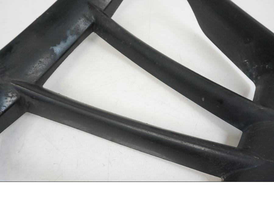 Höger sida på Trekanten från en Yamaha YZF 1000 R1 -2006 motorcykel.