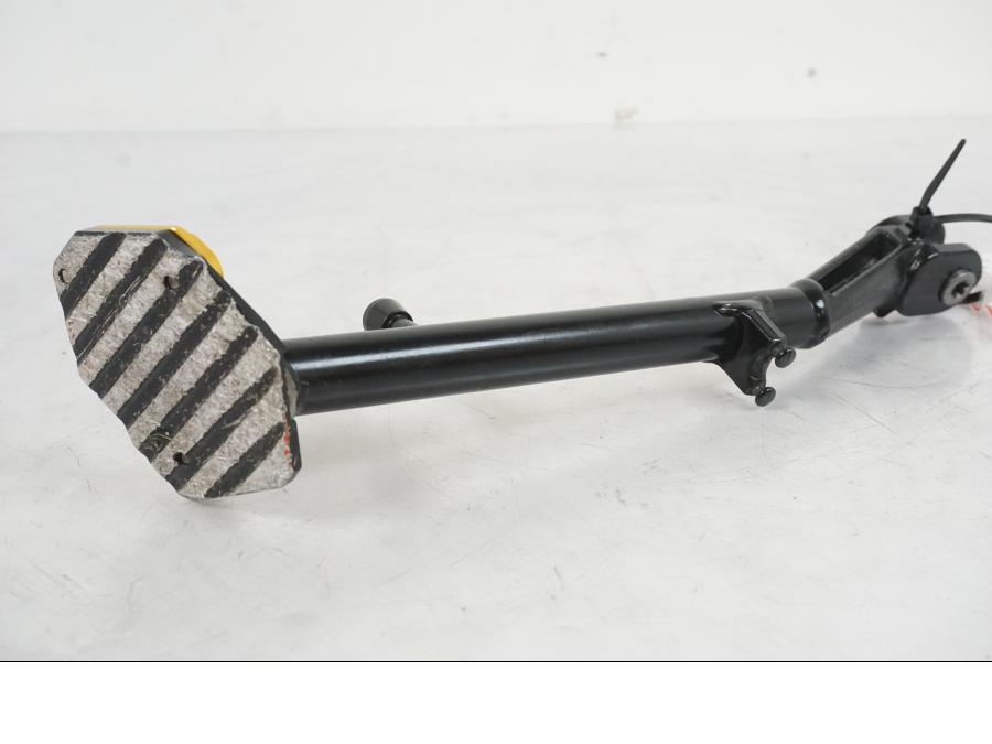 Höger sida på Sidostöd från en BMW R 1250 GS -2021 motorcykel.