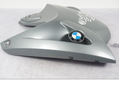 Vänster sida på Sidkåpa från en BMW R 1200 GS -2005 motorcykel.