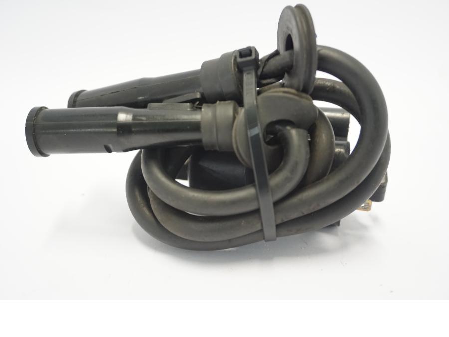 Höger sida på Tändspole från en Suzuki GSX-R 750 -1992 motorcykel.