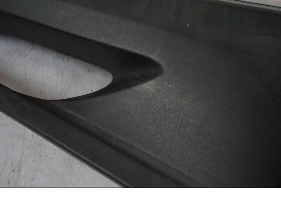 Höger sida på Sidopanel från en Yamaha YZF-R 125 -2008 motorcykel.