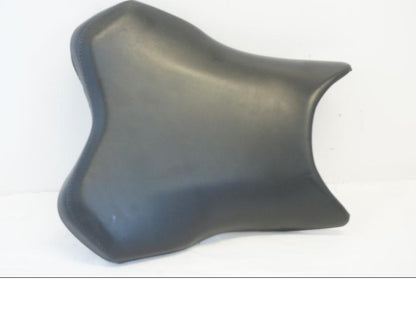 Baksidan på Sadel från en Yamaha YZF R6 -2006 motorcykel.