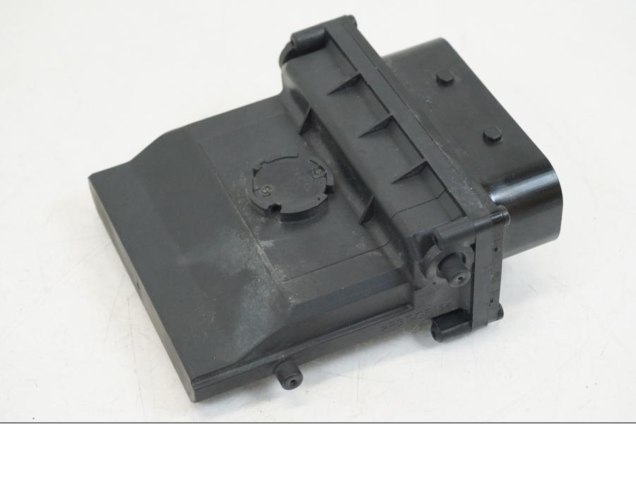 Baksidan på Styrdon från en BMW R 1250 GS -2019 motorcykel.