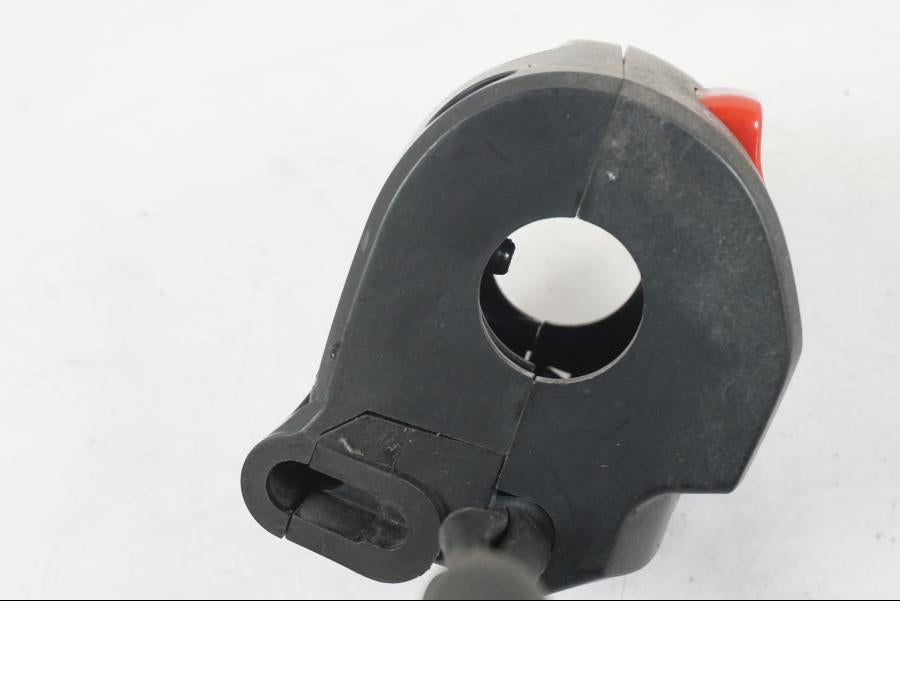 Extrabild3 på Styrelreglage från en Kawasaki ER-6F -2010 motorcykel.