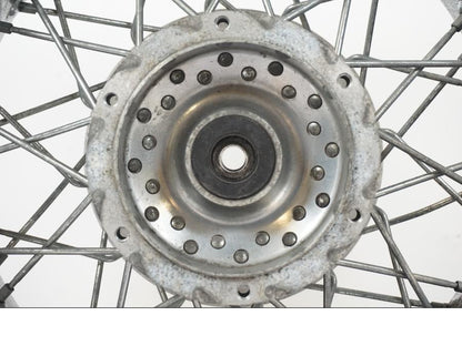 Extrabild4 på Fälg från en Yamaha XVS 1100 -2000 motorcykel.