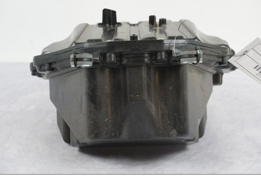 Höger sida på Luftburk från en Kawasaki Z 900 -2019 motorcykel.