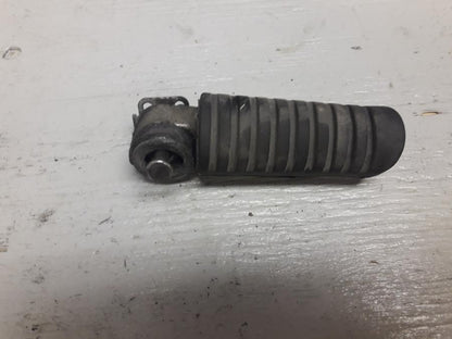 Framsidan på Fotpinne från en Kawasaki ER-6N -2015 motorcykel.