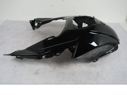 Framsidan på Tankkåpa från en BMW S 1000 XR -2019 motorcykel.