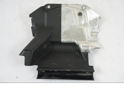 Framsidan på Värmeskydd från en Honda CBR 1000 RR -2007 motorcykel.