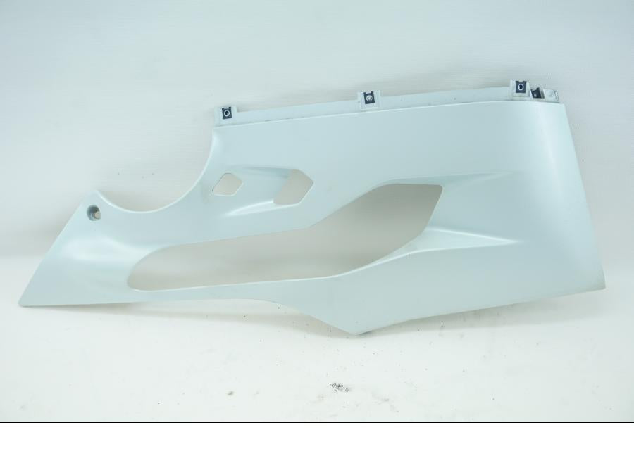 Framsidan på Magkåpa från en Ducati 899 Panigale -2015 motorcykel.