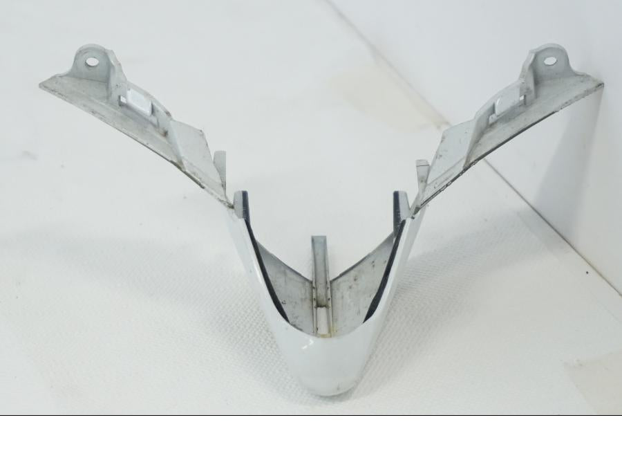 Baksidan på Toppkåpa från en Yamaha YZF R6 -2006 motorcykel.