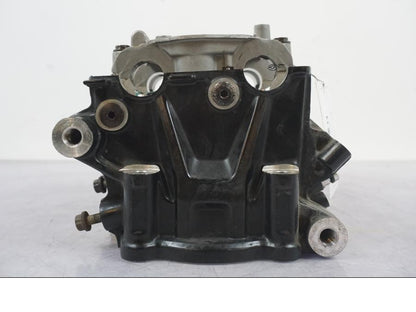 Snett uppifrån på Topplock från en BMW F 750 GS -2020 motorcykel.