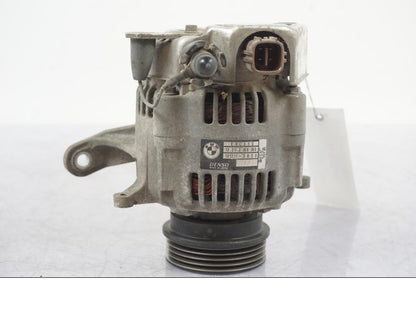 Framsidan på Generator från en BMW R 1200 GS -2005 motorcykel.