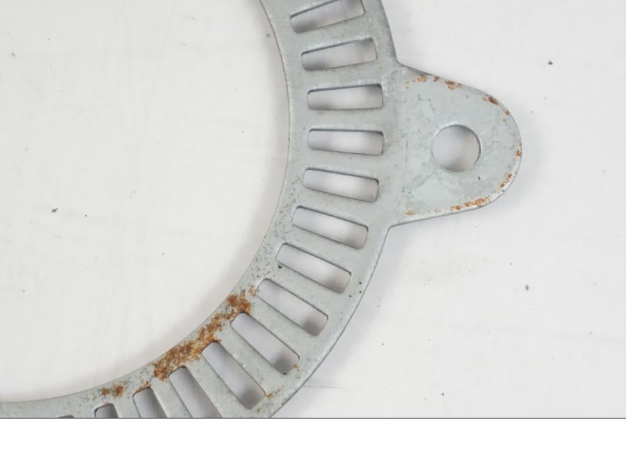 Extrabild1 på ABS krans från en BMW F 650 CS -2002 motorcykel.