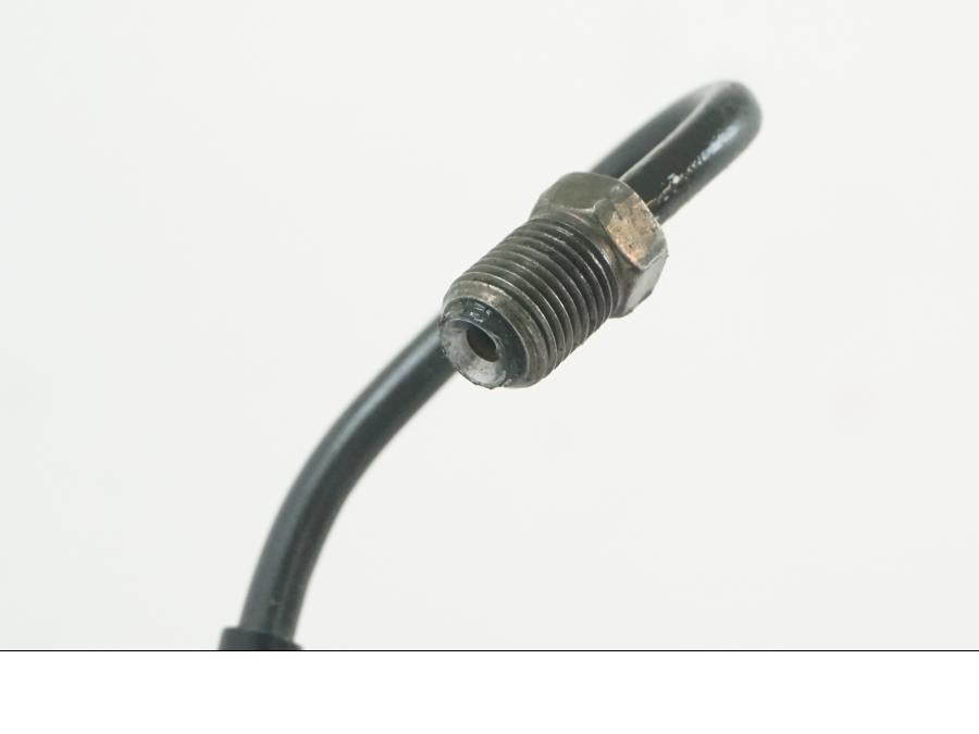 Extrabild1 på Bromsledning från en Honda CBR 1100 XX -1999 motorcykel.