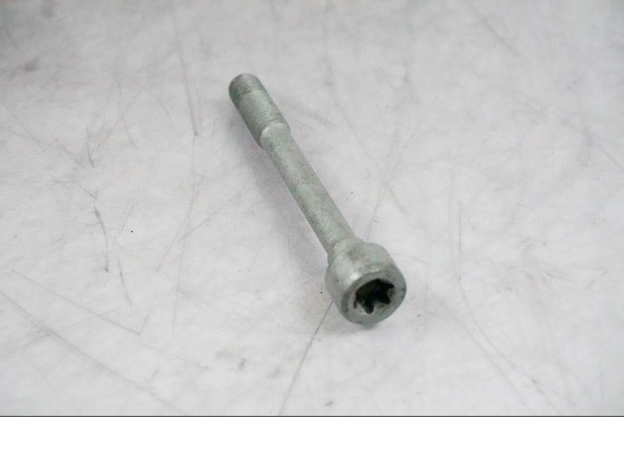 Baksidan på Balansvikt från en BMW R 1200 GS -2010 motorcykel.