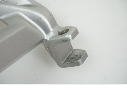 Höger sida på Fotpinnefäste från en BMW R 1250 GS -2017 motorcykel.