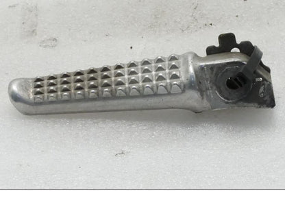 Framsidan på Fotpinne från en Honda VFR 750 -1990 motorcykel.