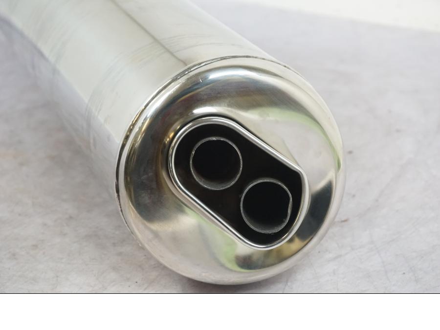 Baksidan på Ljuddämpare från en BMW F 800 S -2009 motorcykel.