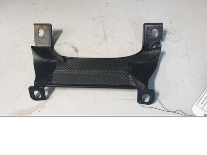 Framsidan på Bakvinge från en Aprilia RSV 1000 R Tuono -2006 motorcykel.