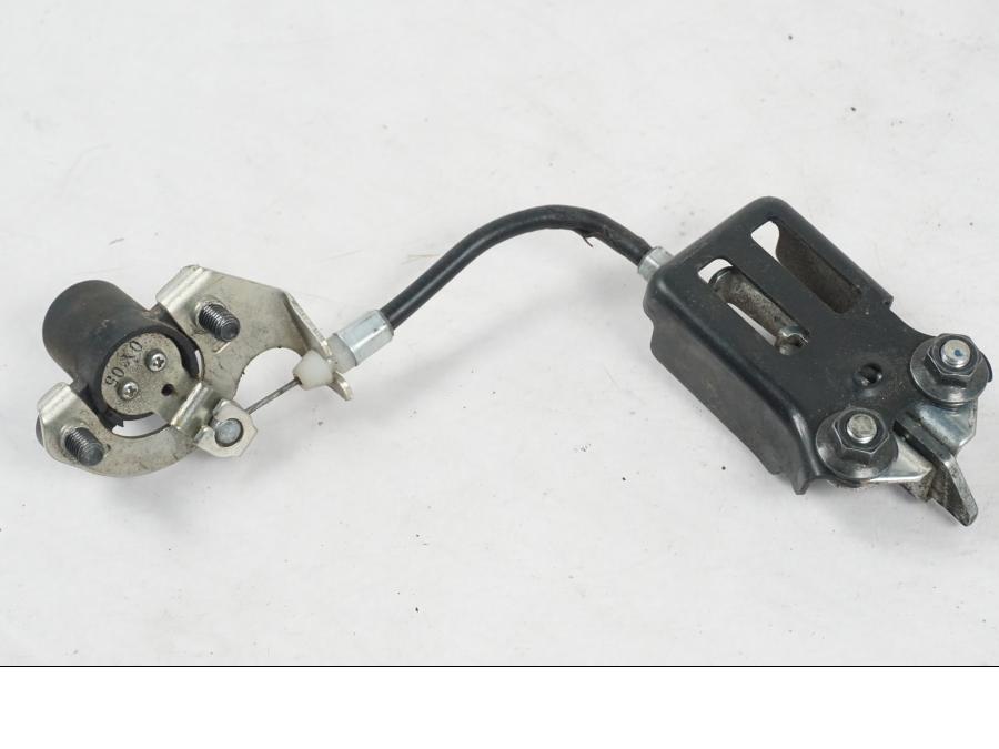 Extrabild1 på <p>Låssats från Yamaha XT 1200 Z ABS 2011.</p>

<p>Cdi, tändningslås, antenn, tanklock, sadellås, toppboxlås och 3st nycklar. Finns en skada på sadellåsmekanismens skyddsgummi se bild.</p> motorcykel.