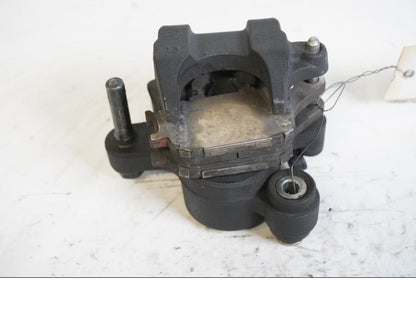 Höger sida på Bromsok från en Yamaha YZF R6 -2011 motorcykel.