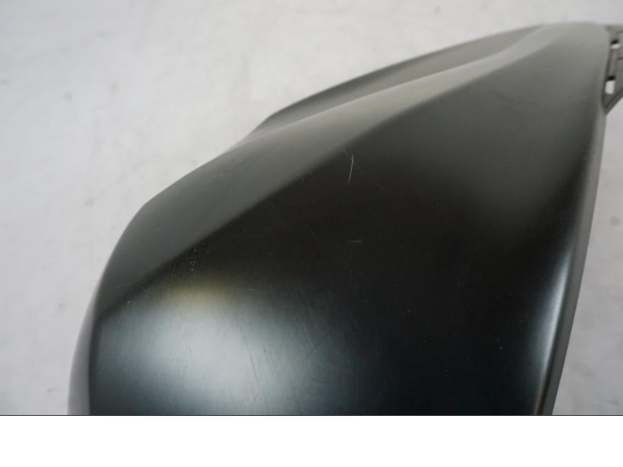 Snett uppifrån på Tankkåpa från en Kawasaki Z 800 -2014 motorcykel.