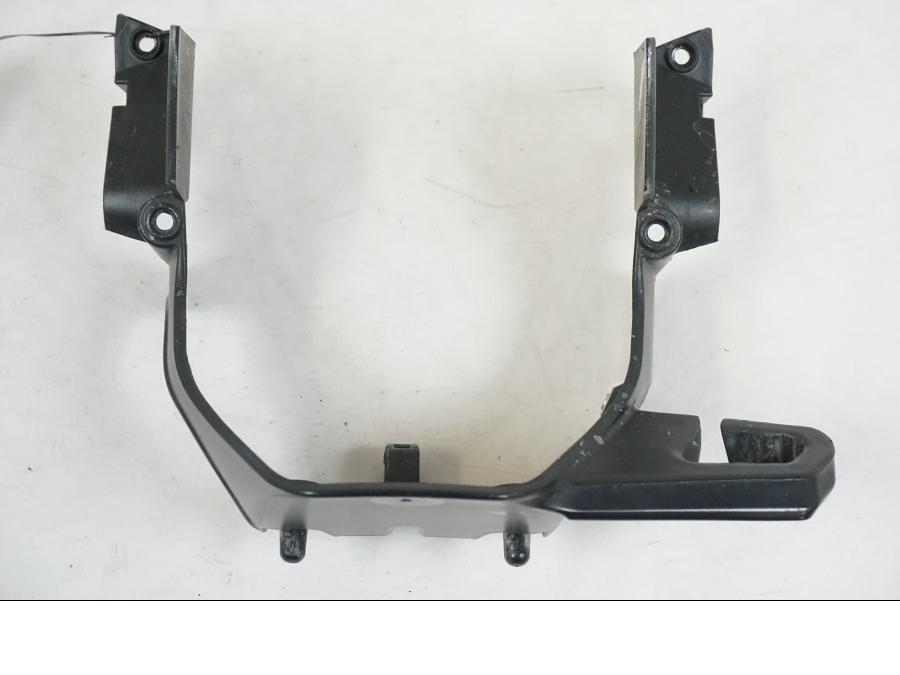 Framsidan på Strålkastarfäste från en Husqvarna 701 SUPERMOTO ABS -2016 motorcykel.