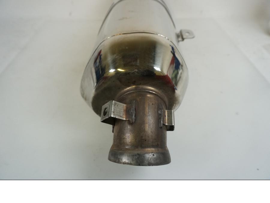 Snett uppifrån på Ljuddämpare från en BMW K 1300 S -2007 motorcykel.