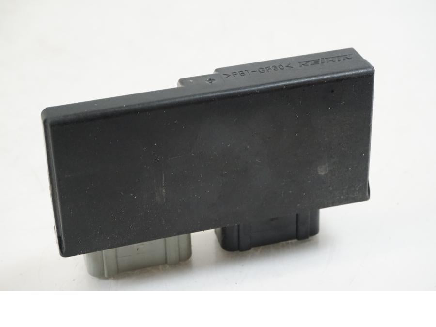 Baksidan på CDI / ECU från en Honda CB 650 F Hornet -2017 motorcykel.