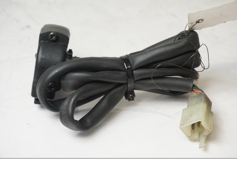 Extrabild1 på Styrelreglage från en Honda XL 650 V -2000 motorcykel.