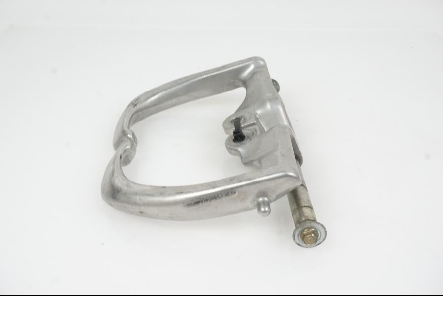 Vänster sida på Passagerarhandtag från en Honda VFR 750 -1990 motorcykel.