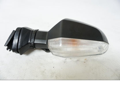 Framsidan på Blinkers från en Kawasaki Z 800 -2013 motorcykel.